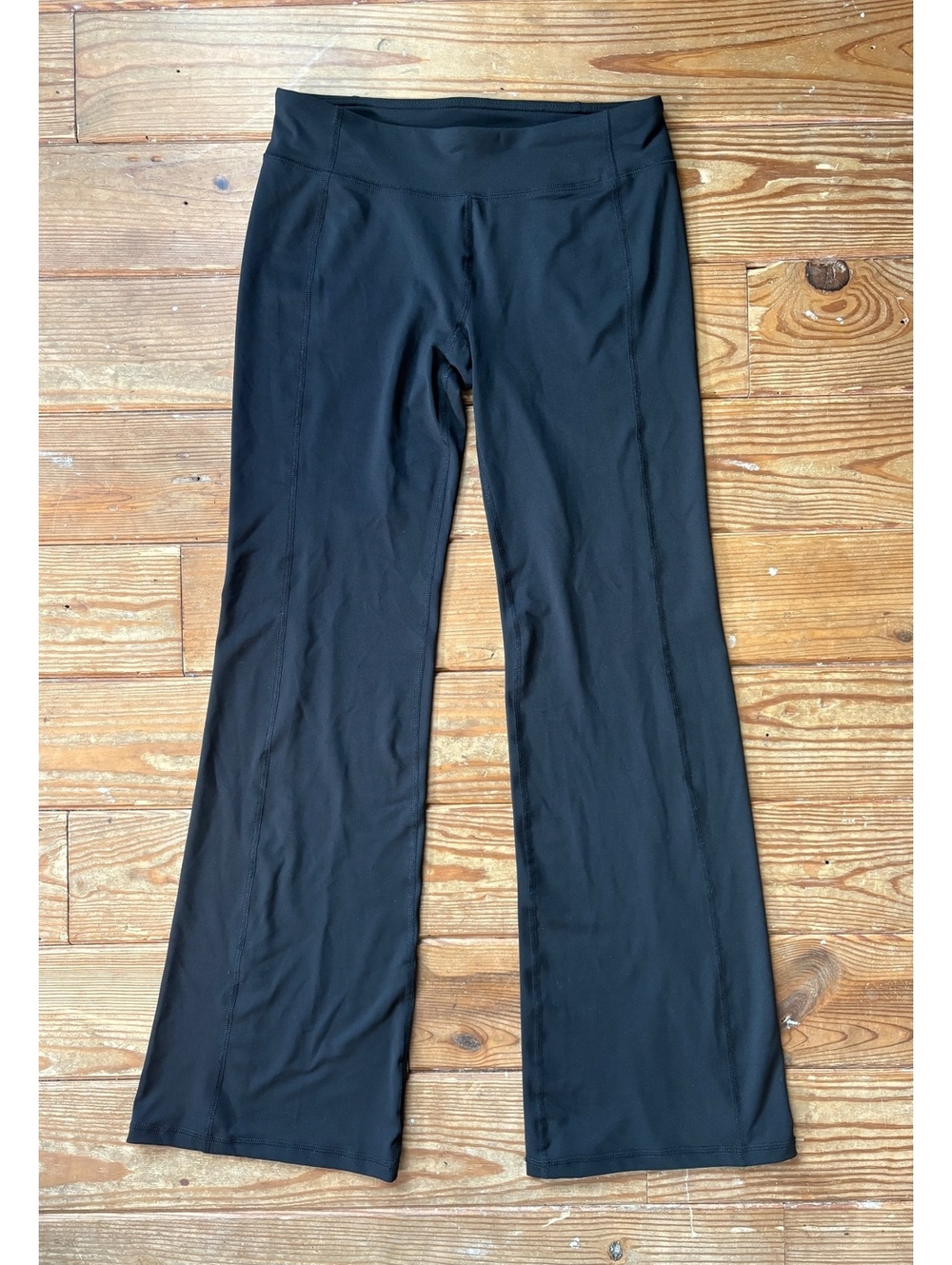 GapBody Performance Flare Sport Pants Black Size M Yoga Workout